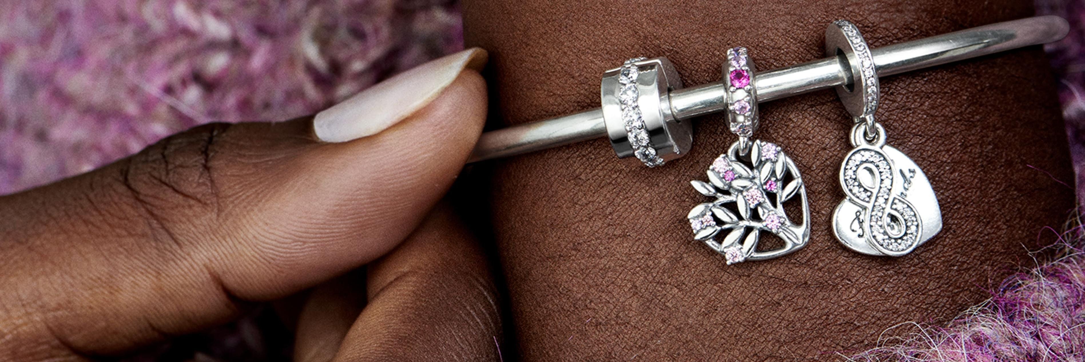 Pandora silver synthetic ruby heart ring top